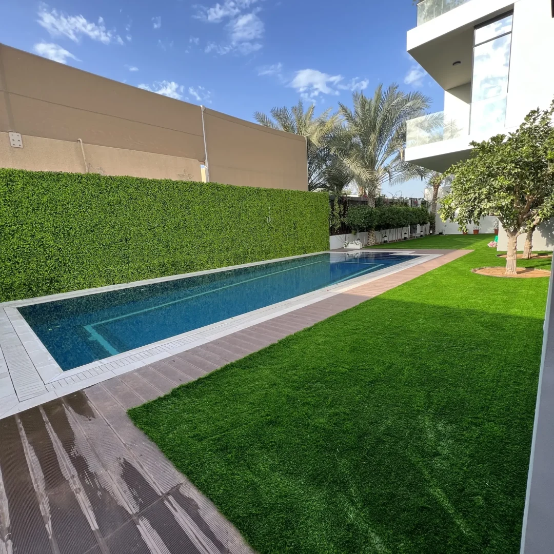 artificial grass around outdoor pool