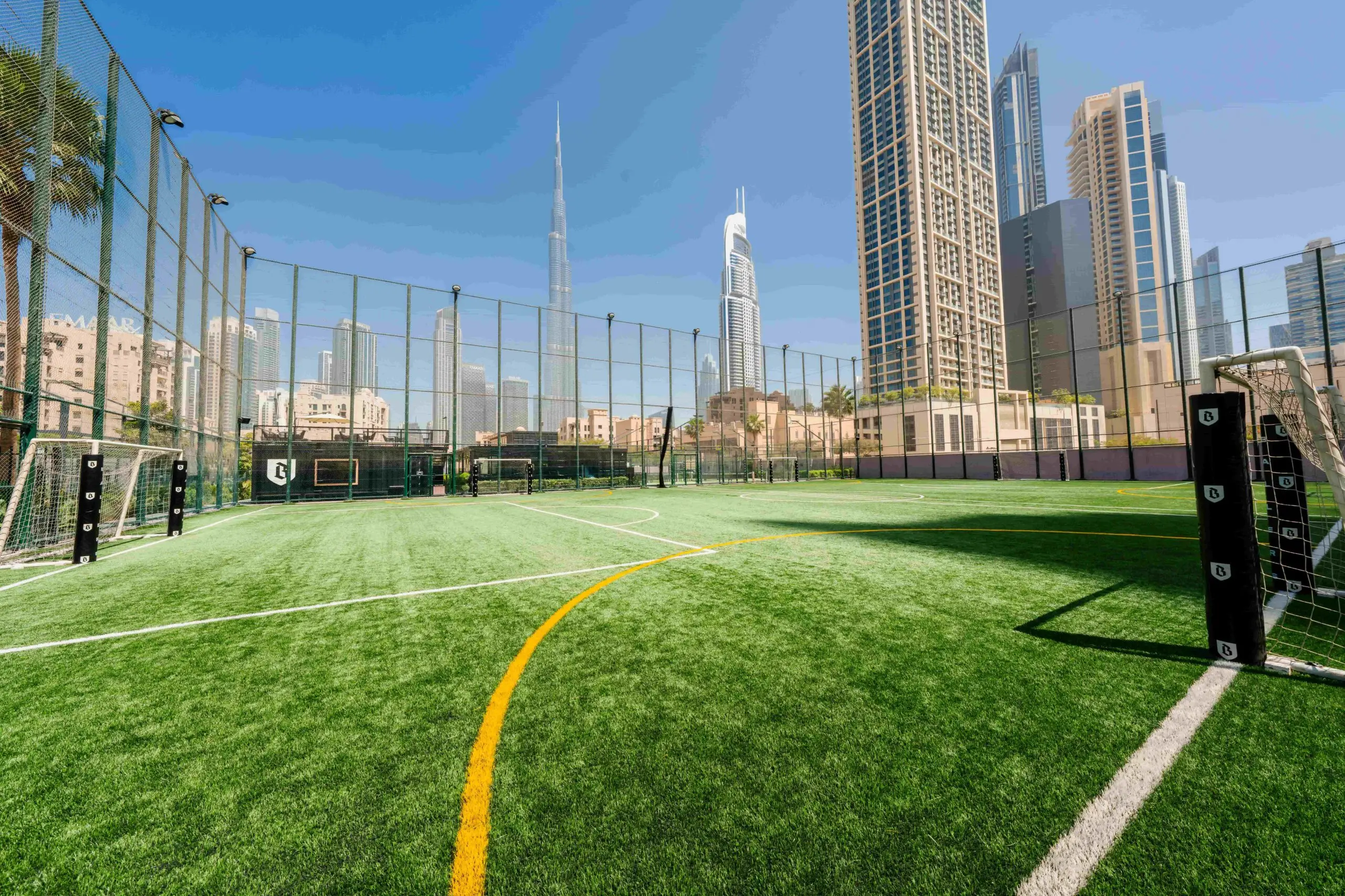 artificial-grass-synthetic-turf-football-pitch